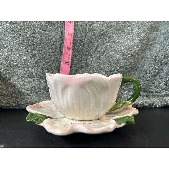 Tennessee Dogwood Souvenir Tea Cup and Saucer Vintage Collectable - Picture 1 of 7
